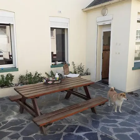 Holiday home Maison De 4 Chambres A Sur A 50 M De La Avec Terrasse Amenagee *